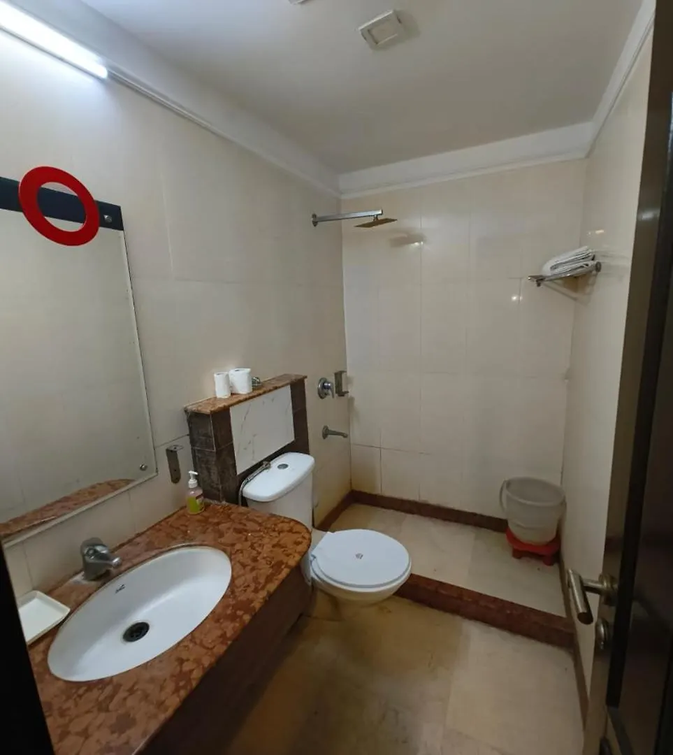 Hotel Veer Palace Green Park New Delhi