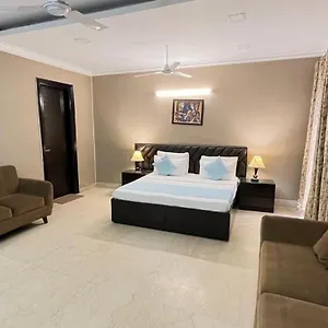 Abode Residency Safdarjung Enclave Near U S Embassy Delhi New Delhi